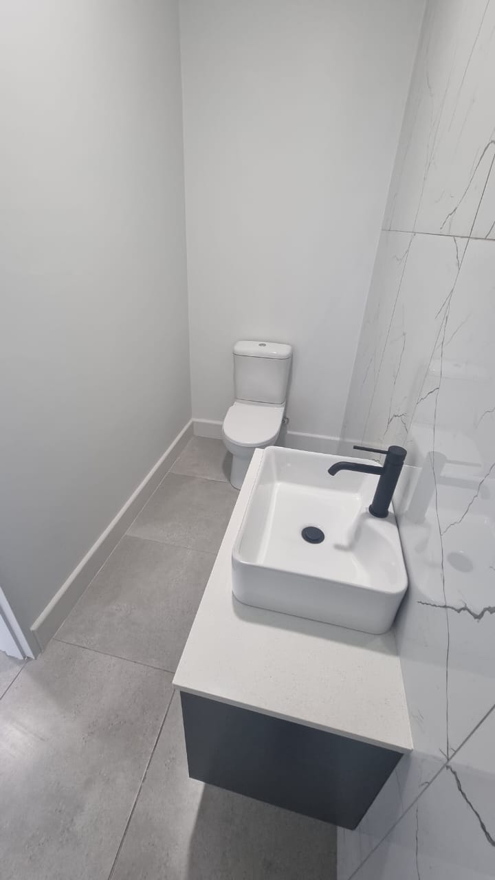 4 Bedroom Property for Sale in Somerset West Western Cape